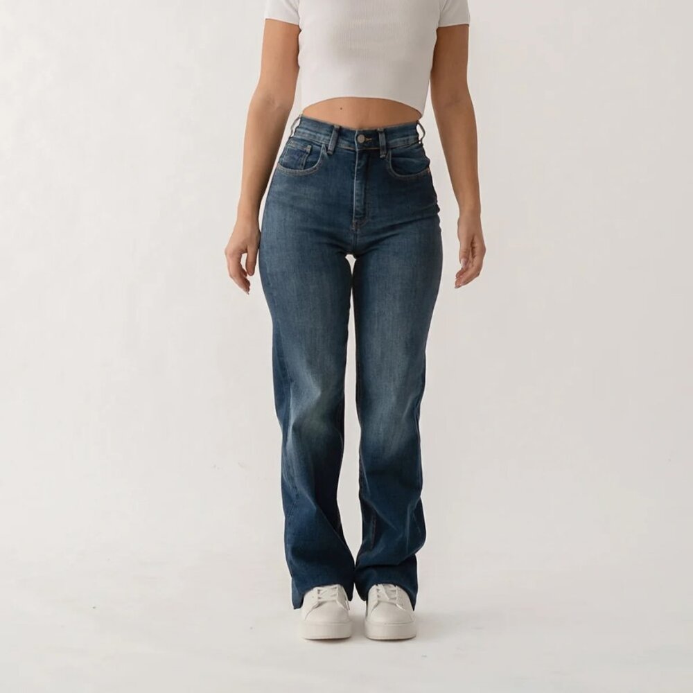 Matcha Brand Jeans - Wideleg High Rise in Dark Blue